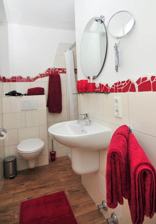 Schloms Hof Apartment Waffensen